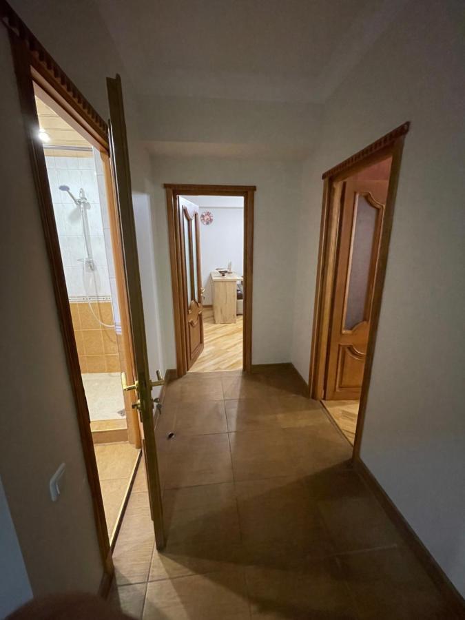 Apartment In City Center 예레반 외부 사진