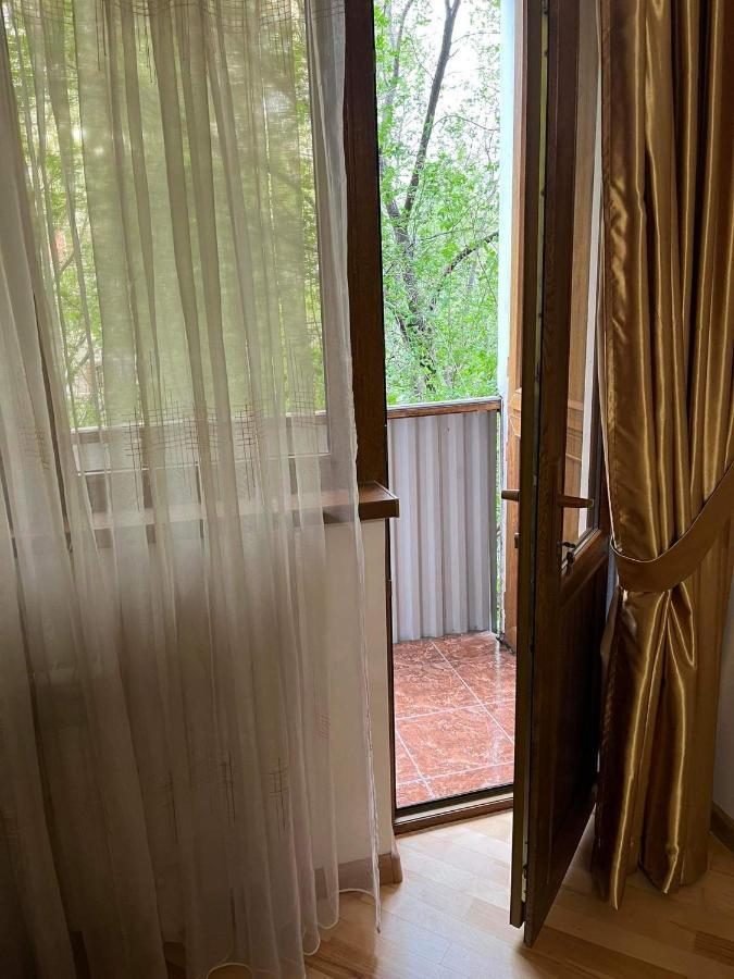 Apartment In City Center 예레반 외부 사진
