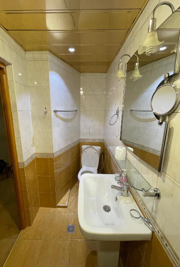 Apartment In City Center 예레반 외부 사진