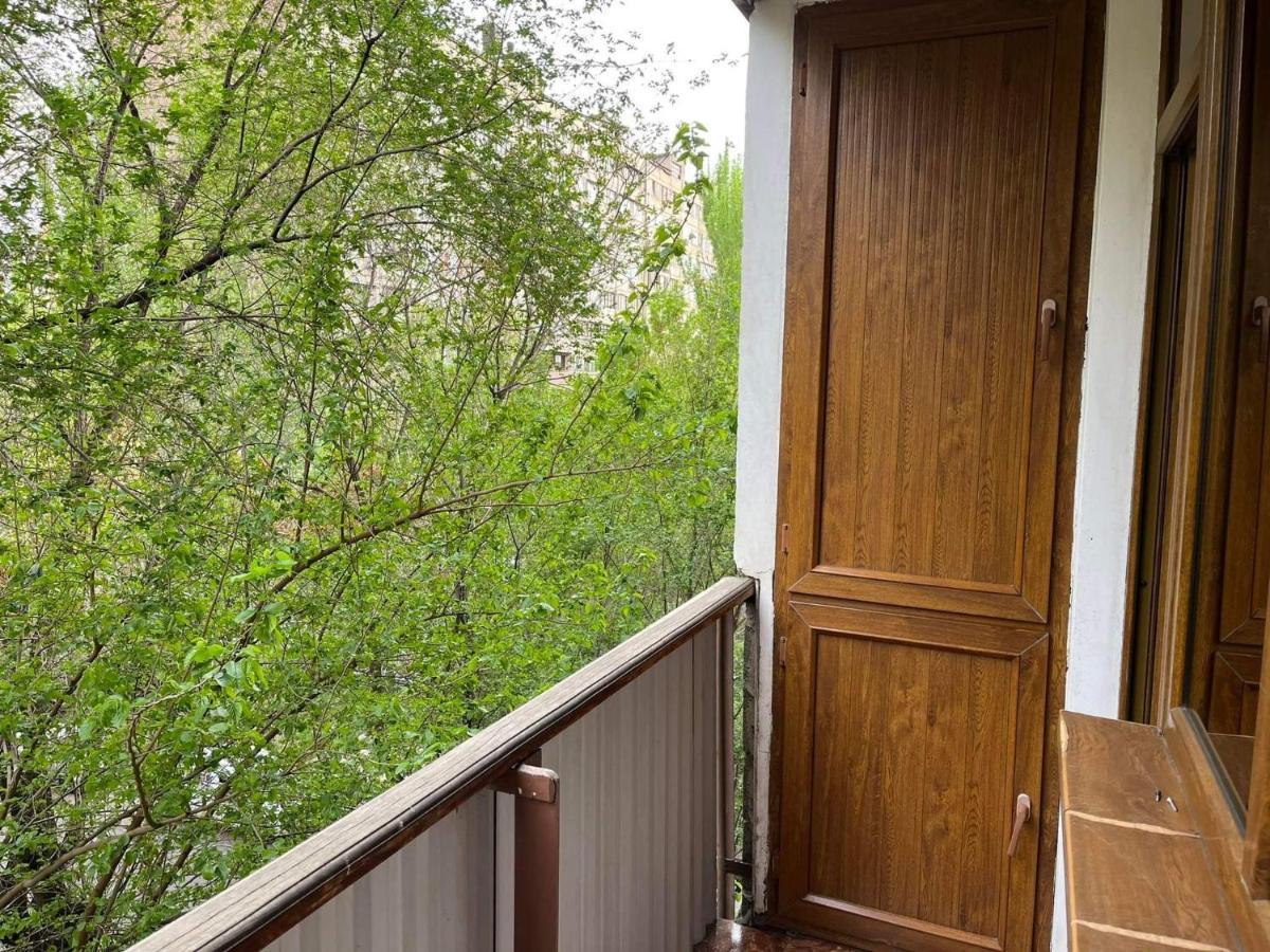 Apartment In City Center 예레반 외부 사진